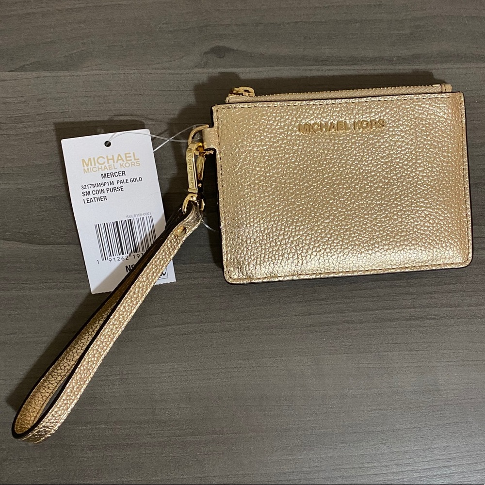 NWT Michael Kors Wristlet